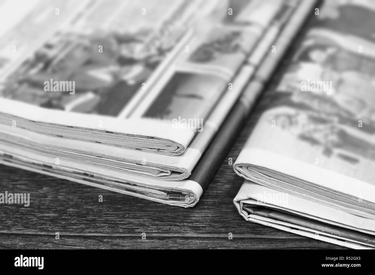 Quotidiani e riviste e con le ultime News (Notizie, articoli e foto), Concept per il business e lo sfondo dei supporti Foto Stock