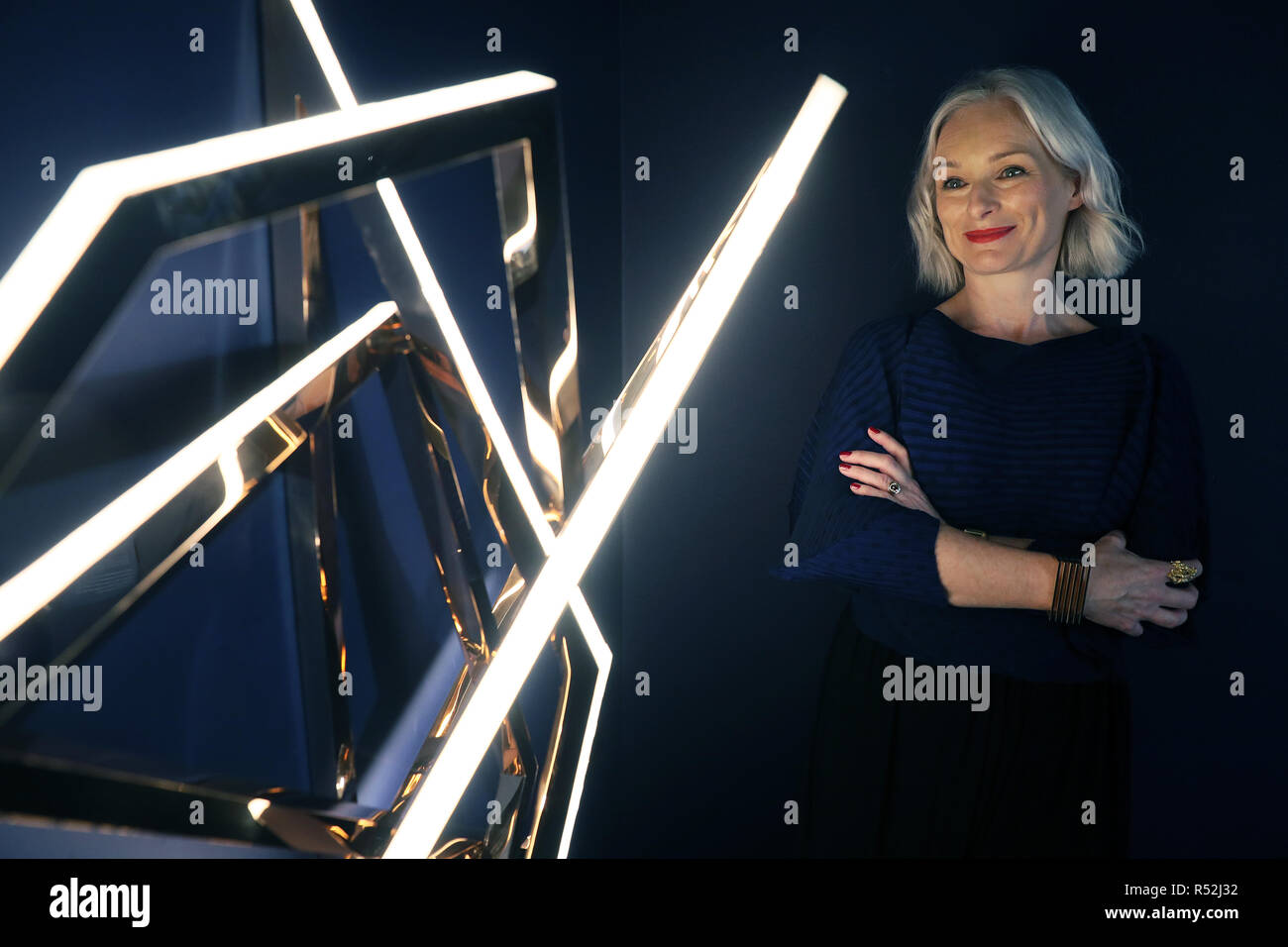 Artista Niamh Barry in occasione del lancio della sua esposizione Niamh Barry - Luce sulla Terra presso il Museo Nazionale di Irlanda (Collins Barracks, Dublino. Foto Stock