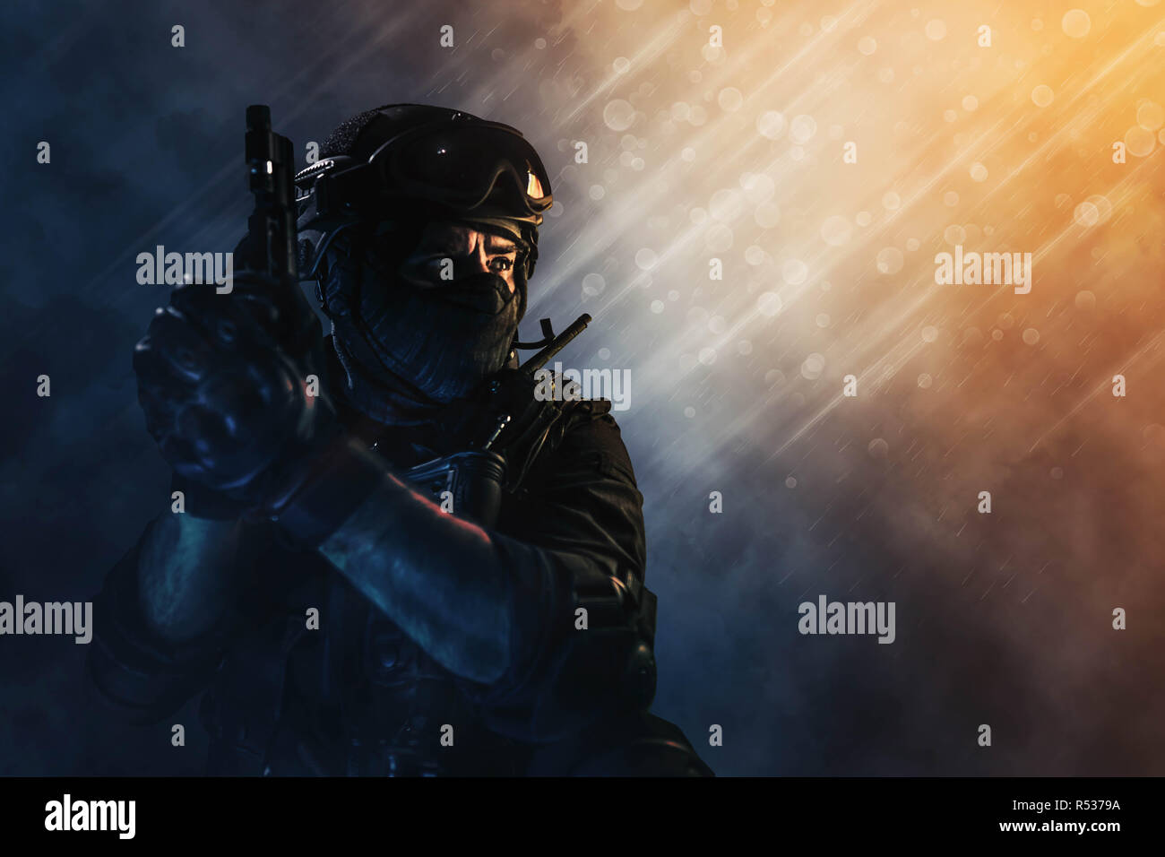 Le forze speciali di polizia militare, swat membro del team Foto Stock