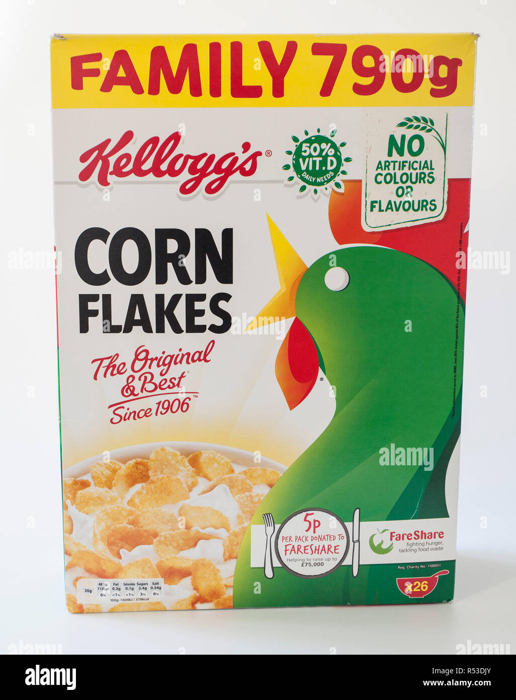 Un pacchetto di Kellogg's fiocchi di mais. La società ha dato ora alla pressione di utilizzare "semaforo" etichettatura sulla maggior parte dei loro prodotti cerealicoli. Foto Stock