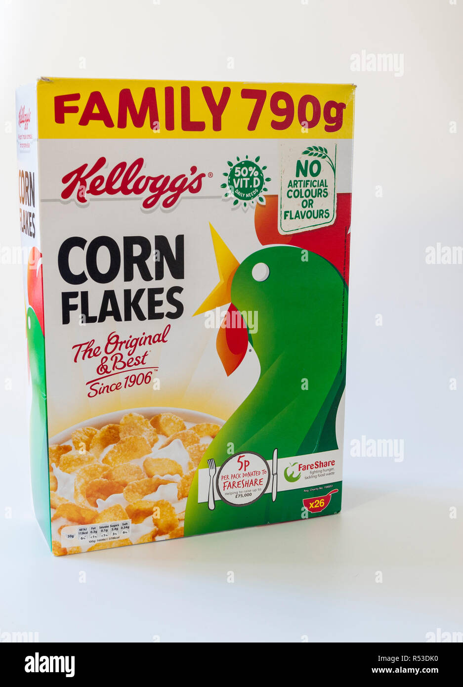 Un pacchetto di Kellogg's fiocchi di mais. La società ha dato ora alla pressione di utilizzare "semaforo" etichettatura sulla maggior parte dei loro prodotti cerealicoli. Foto Stock