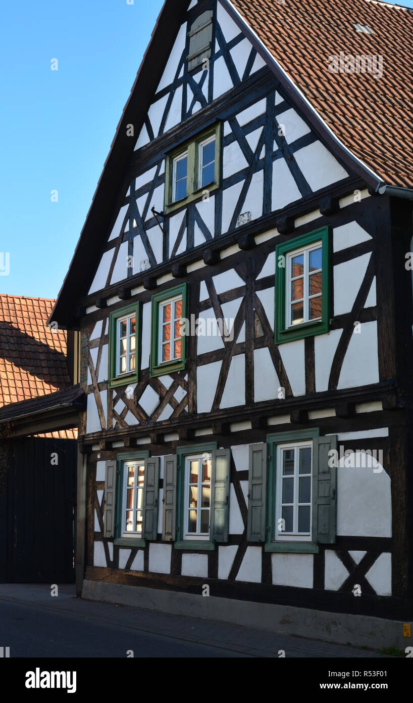 Ristrutturato casa in legno e muratura in kandel nel Palatinato Foto Stock