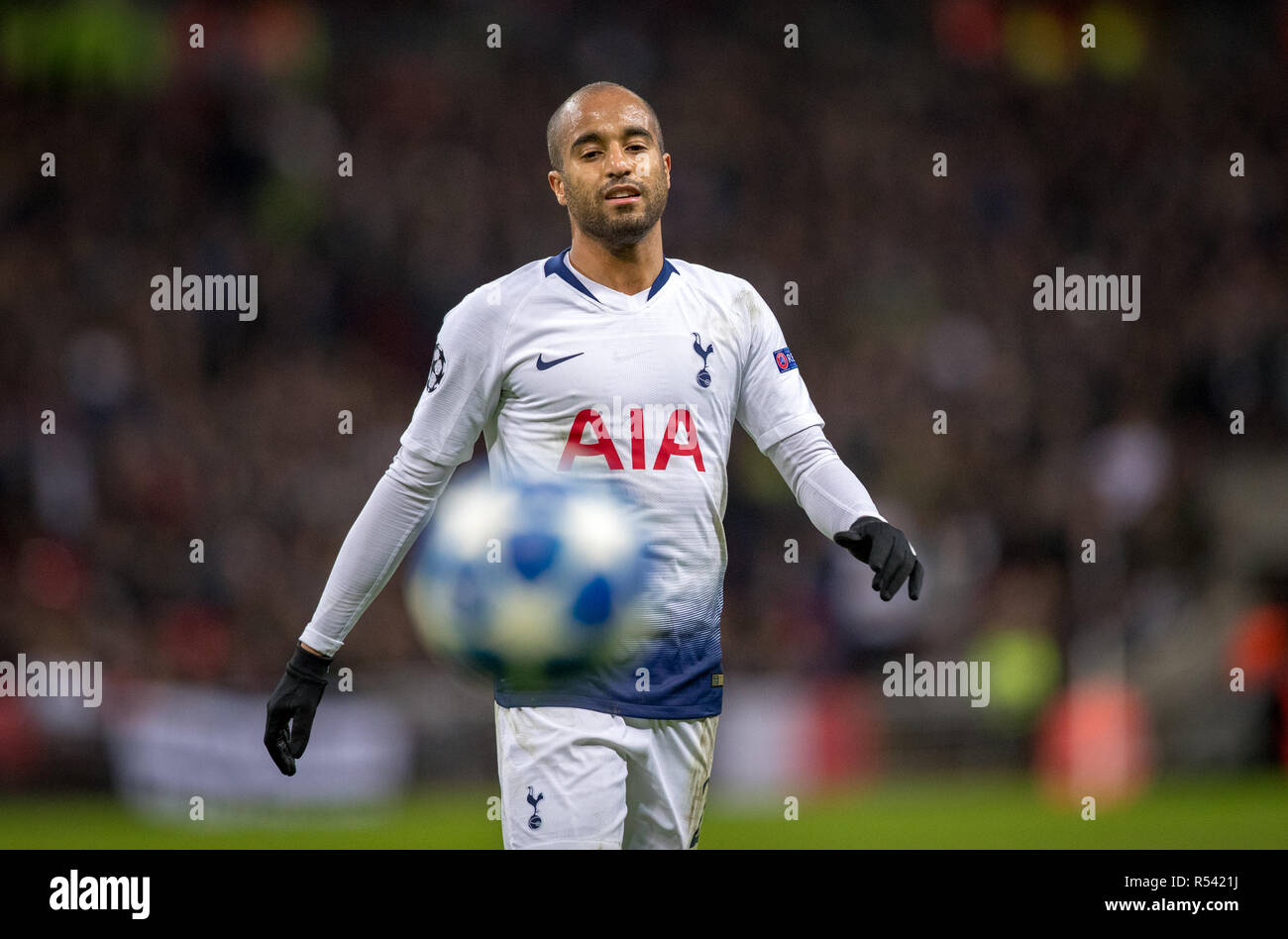 Londra, Regno Unito. 28 Novembre, 2018. Lucas di speroni durante la UEFA Champions League match tra Tottenham Hotspur e internazionale allo Stadio di Wembley a Londra, Inghilterra il 28 novembre 2018. Foto di Andy Rowland. Credito: Andrew Rowland/Alamy Live News Foto Stock