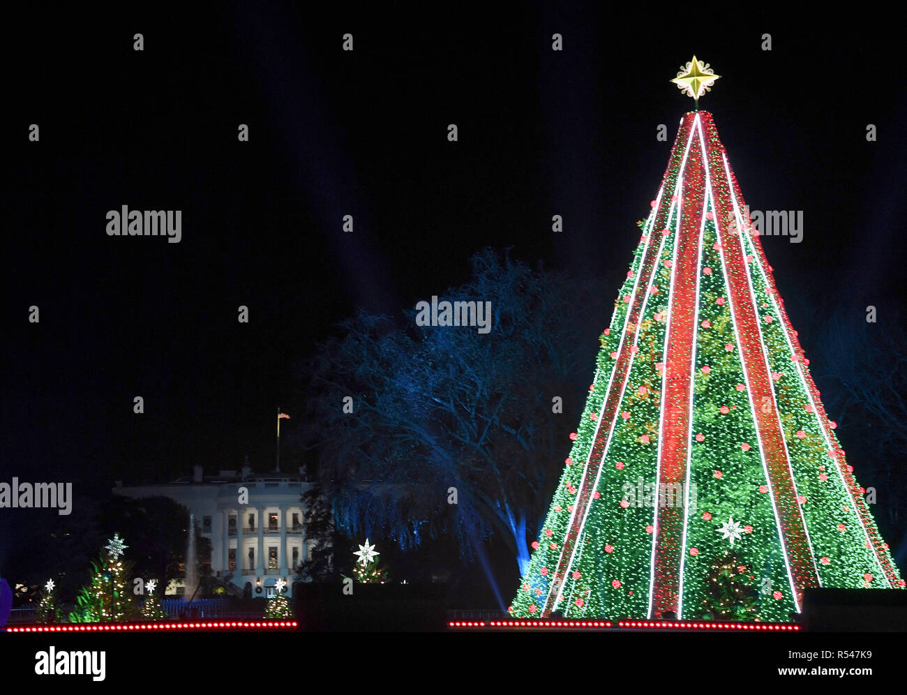 La Nazionale di albero di Natale a seguito della cerimonia di illuminazione sull'ellisse Novembre 28, 2018 a Washington D.C. Foto Stock
