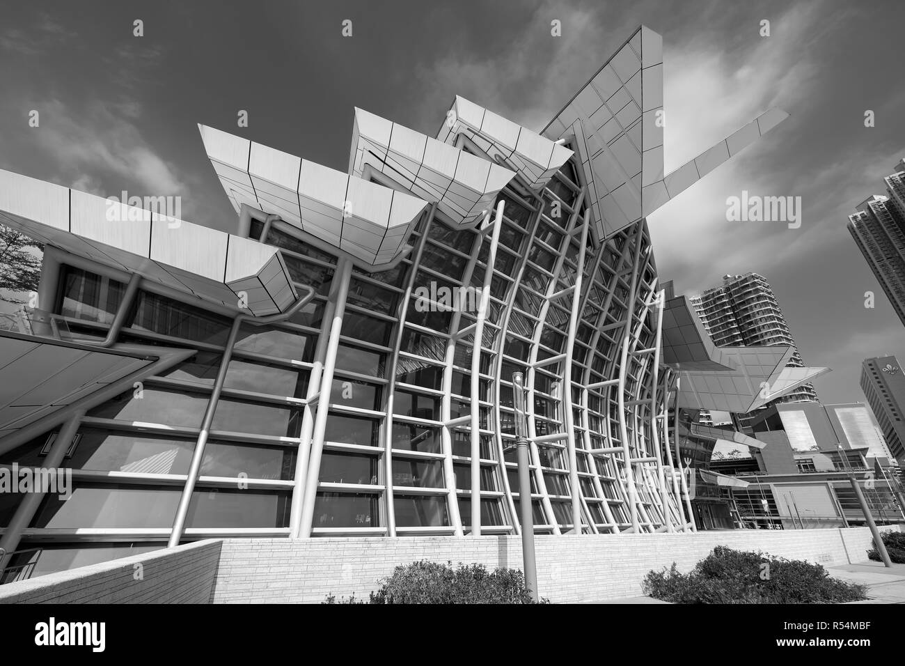 West Kowloon, Hong Kong - 19 Novembre 2018: entrata principale del West Kowloon High Speed Rail Station in Hong Kong azionato da MTR. Foto Stock