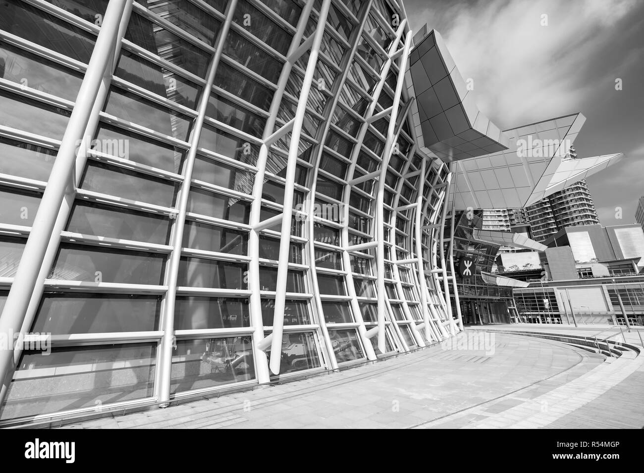 West Kowloon, Hong Kong - 19 Novembre 2018: entrata principale del West Kowloon High Speed Rail Station in Hong Kong azionato da MTR. Foto Stock