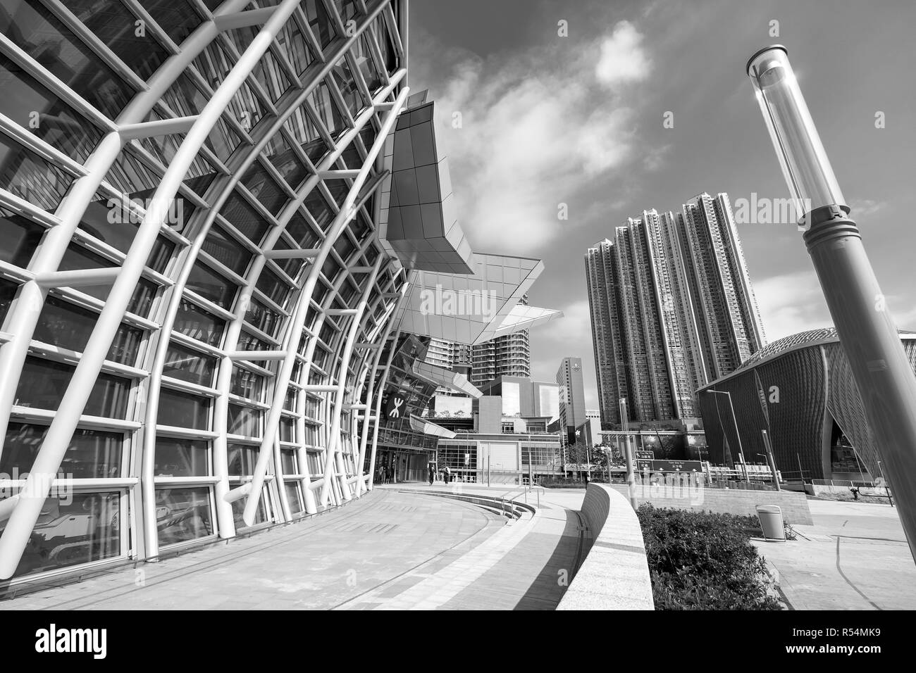 West Kowloon, Hong Kong - 19 Novembre 2018: entrata principale del West Kowloon High Speed Rail Station in Hong Kong azionato da MTR. Foto Stock