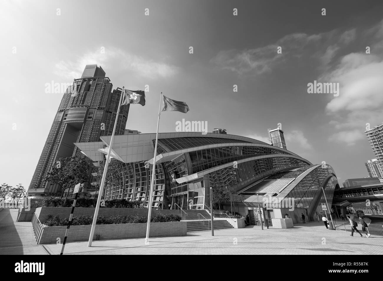 West Kowloon, Hong Kong - 19 Novembre 2018: entrata principale del West Kowloon High Speed Rail Station in Hong Kong azionato da MTR. Foto Stock