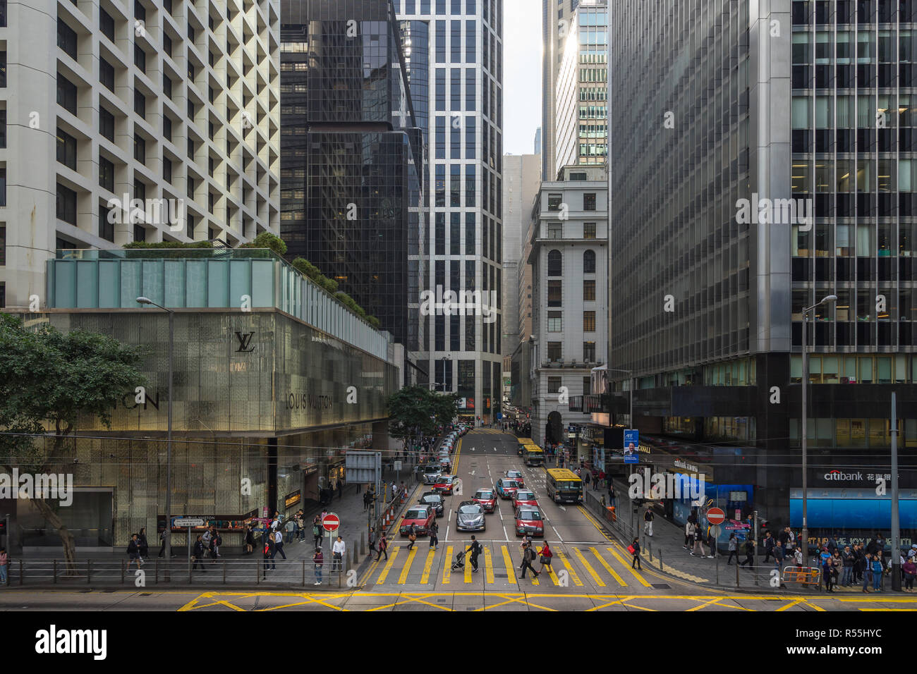 Hong Kong Central cityscape con negozi di lusso e grattacieli. Hong Kong, Gennaio 2018 Foto Stock
