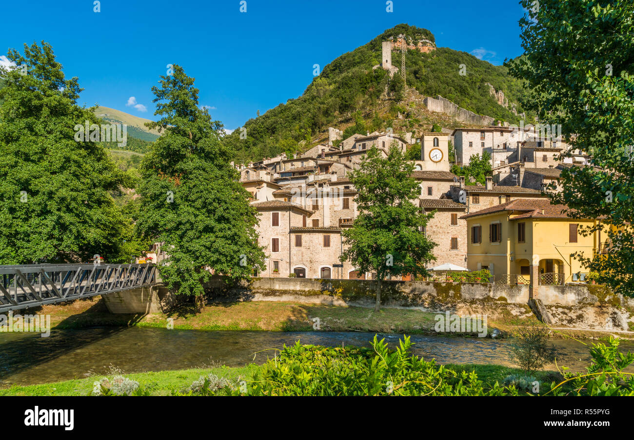 Scheggino, idilliaco paesino della provincia di Perugia, nella regione Umbria e dell'Italia. Foto Stock