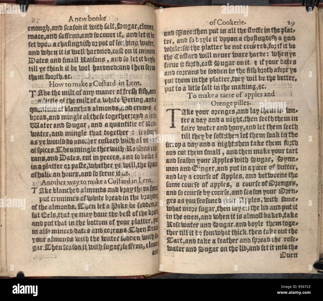 Crema pasticcera e la crostata di mele. [Il buon huswifes Iewell. In cui si trova. [Edward bianco: Londra, 1596]. Qui l'autore spiega come fare la crema durante la Quaresima e come fare una torta di mele e la scorza di arancia. Immagine presa da [il buon huswifes Iewell. In cui si trova la maggior parte excellend e rare Deuises per conceites in cucina, scoperto dalla pratica di Thomas Dawson. È Wherevnto adioyned emporio receits approvati per molti soueraine oyles, e il modo per distillare molte preziose acque, con diuers approued medicinali per molte malattie. Anche alcuni punti approued di allevamento se di recente Foto Stock