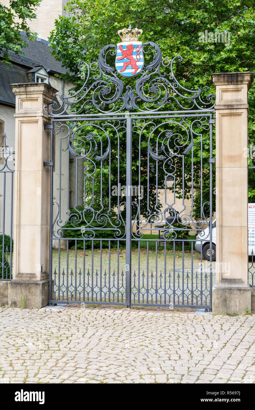 Città di Lussemburgo, Lussemburgo. Stemma dei conti di Lussemburgo. Molti piccoli vitigni storici sono stati utilizzati. Foto Stock