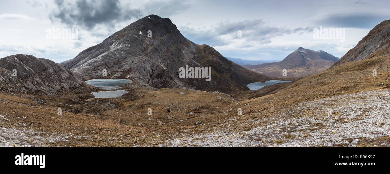 Il Corbetts un Ruadh-stac e Beinn Damh da Bealach un Choire Ghairbh, Scozia Foto Stock