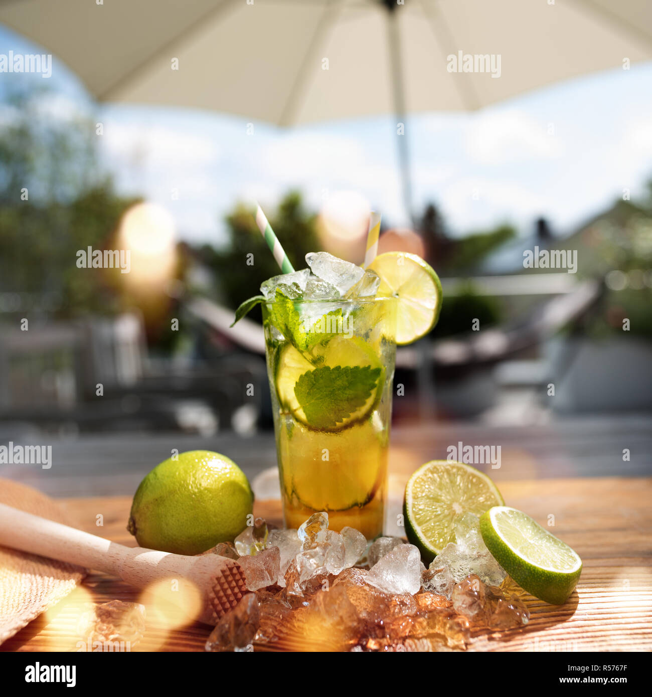 Caipirinha fresca con ingredienti Foto Stock