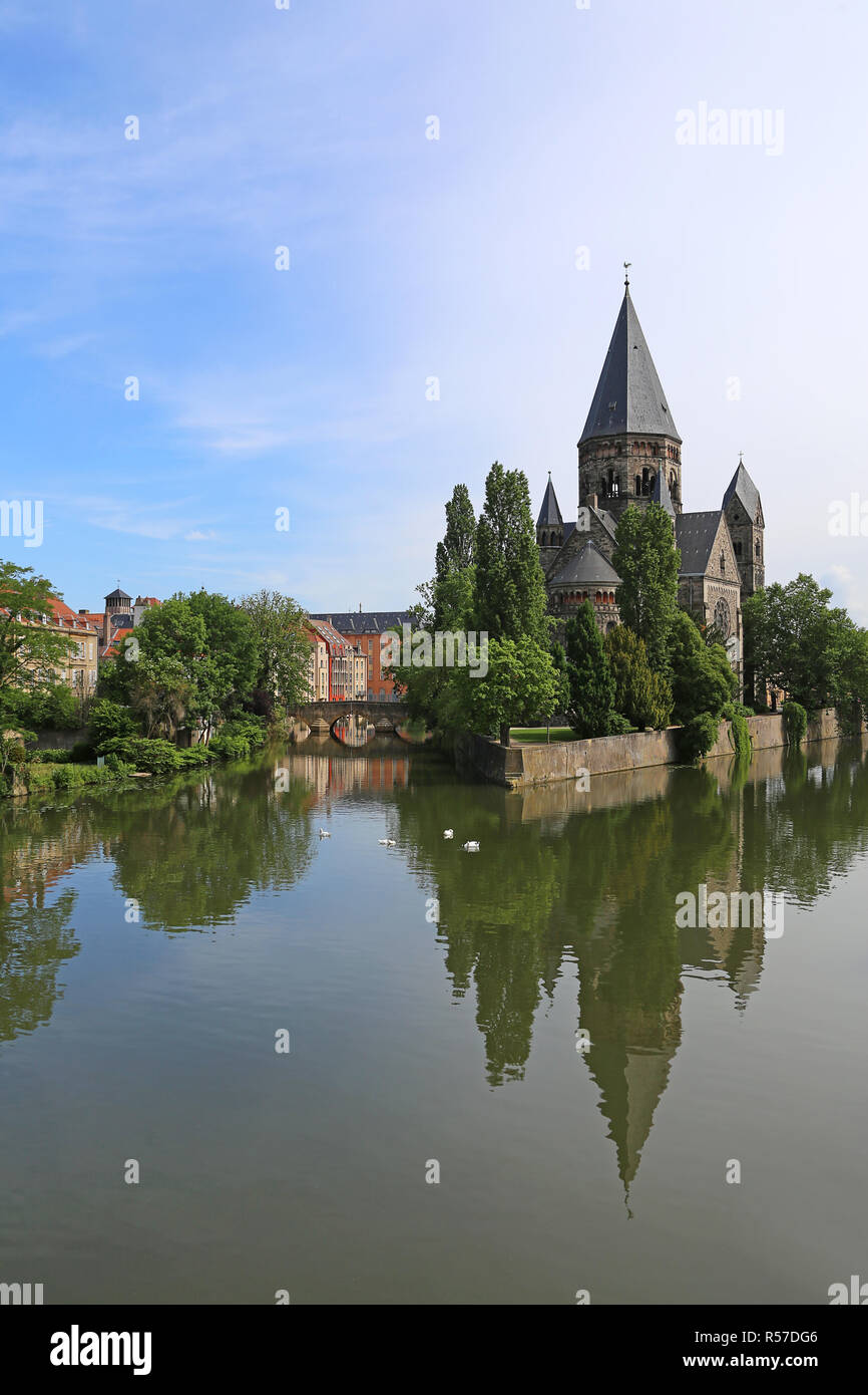 Temple neuf e la Mosella in Metz Foto Stock