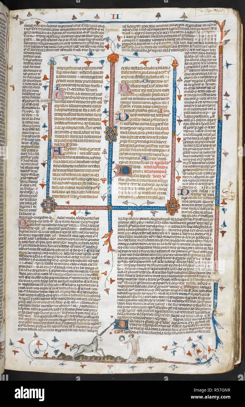 Un bas-de-page scena di una signora e un bufalo. Decretals di Gregorio IX con la Glossa Ordinaria ('Smithfield Decretals'). Francia S. (Tolosa?); ultimo quarto del XIII secolo o al primo trimestre del XIV secolo. Fonte: Royal 10 E. IV, f.153. Lingue: Latina. Autore: Raymond di PeÃ±afort, editor. Bernardo di Parma, glossator. Foto Stock