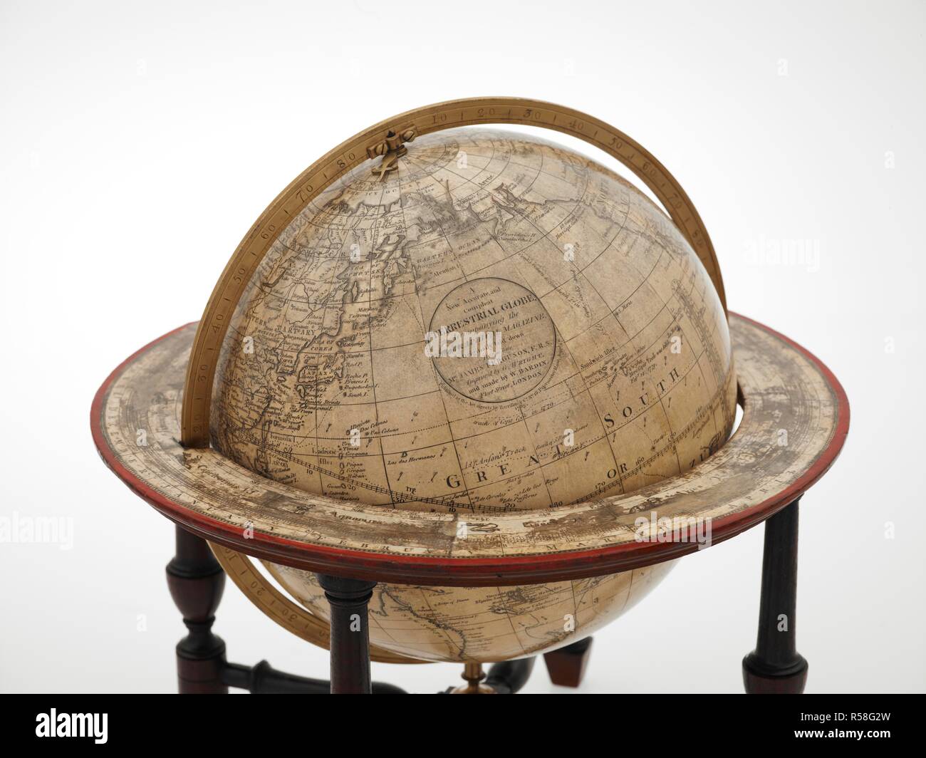Globo terrestri. Un nuovo, accurate e compleat globo terrestre ... stabilite dal defunto sig. James Ferguson ... improv'd da G. Wright, e realizzato da W. Bardin, ecc. Londra : Harrison & Co., 1783. Descrizione fisica: 230 mm di diametro. Fonte: maps.G8b visualizza 4. Foto Stock