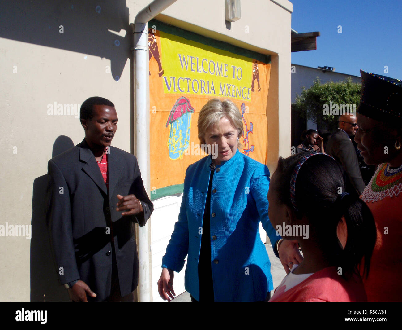 2009 - STATI UNITI Il segretario di Stato Hillary Rodham Clinton visiti il Victoria Mxenge Housing Development in Città del Capo, Sudafrica Foto Stock
