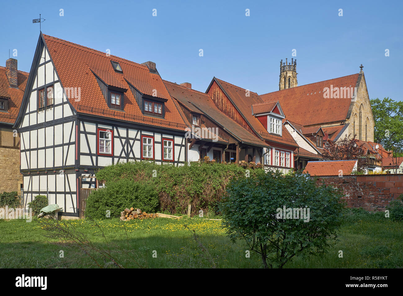 Il monastero degli agostiniani con case di Kirchgasse, Erfurt, Turingia, Germania Foto Stock