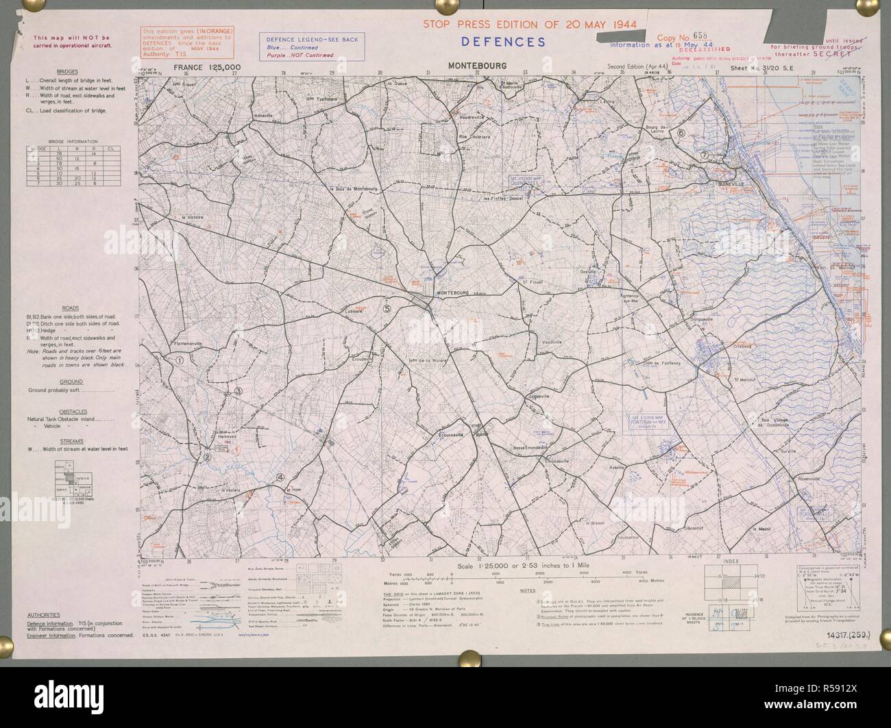 Montebourg, Francia. Una mappa della Seconda Guerra Mondiale. Montebourg fu liberata il 19 giugno 1944. . Francia 1:25.000 difese, razzista. [Londra] : Ufficio di guerra, 1944. Fonte: Mappe 14317.(259) 31-20 SE. Foto Stock