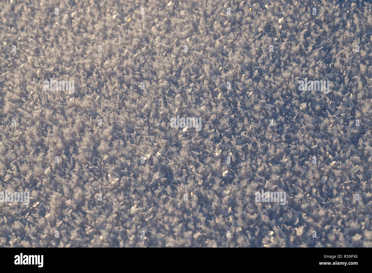 Pulire la superficie di neve caduti, fotografato vicino a un angolo. In linea di messa a fuoco al centro del telaio Foto Stock