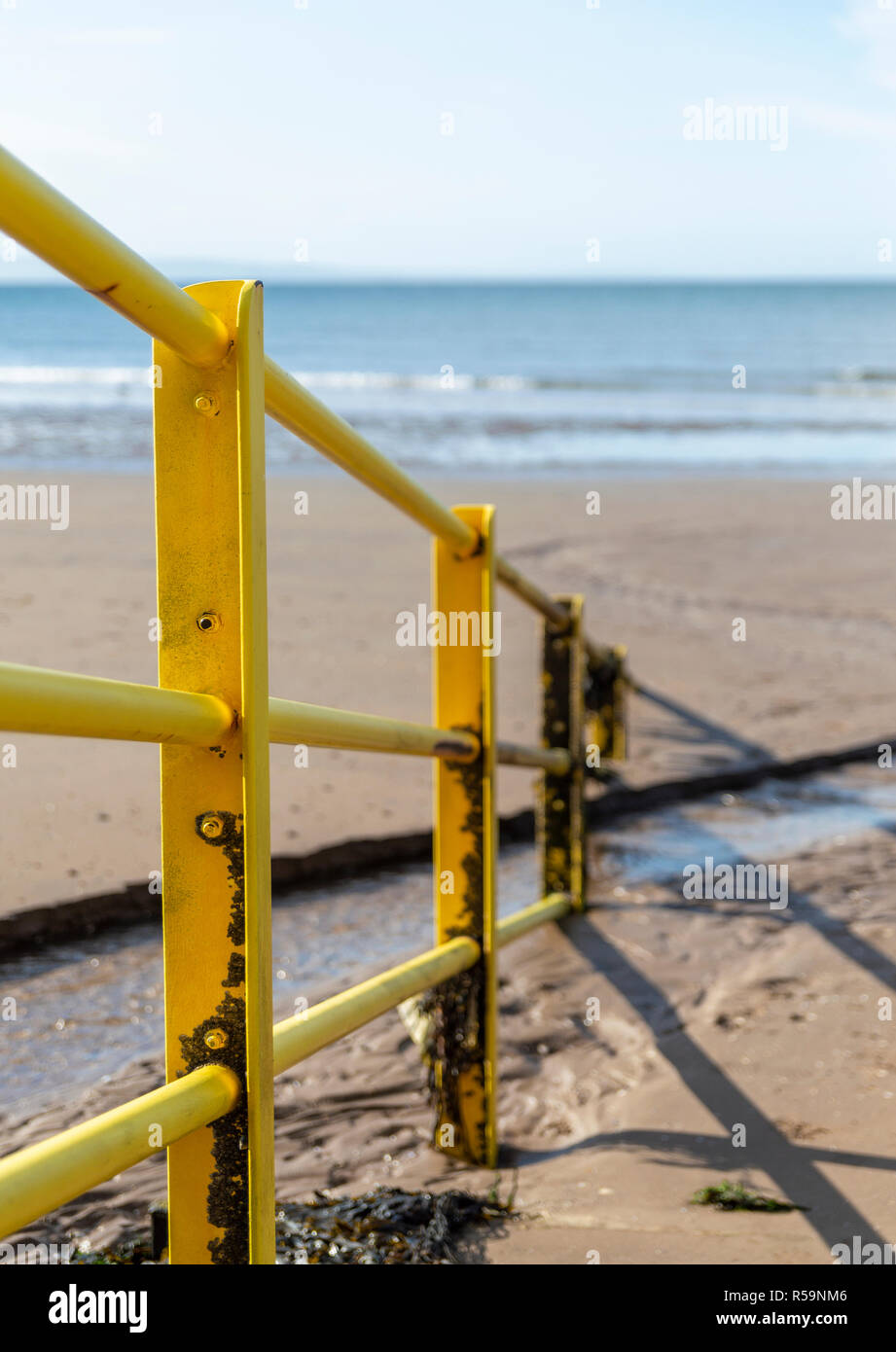 Stevenston spiaggia ringhiere per scale Foto Stock