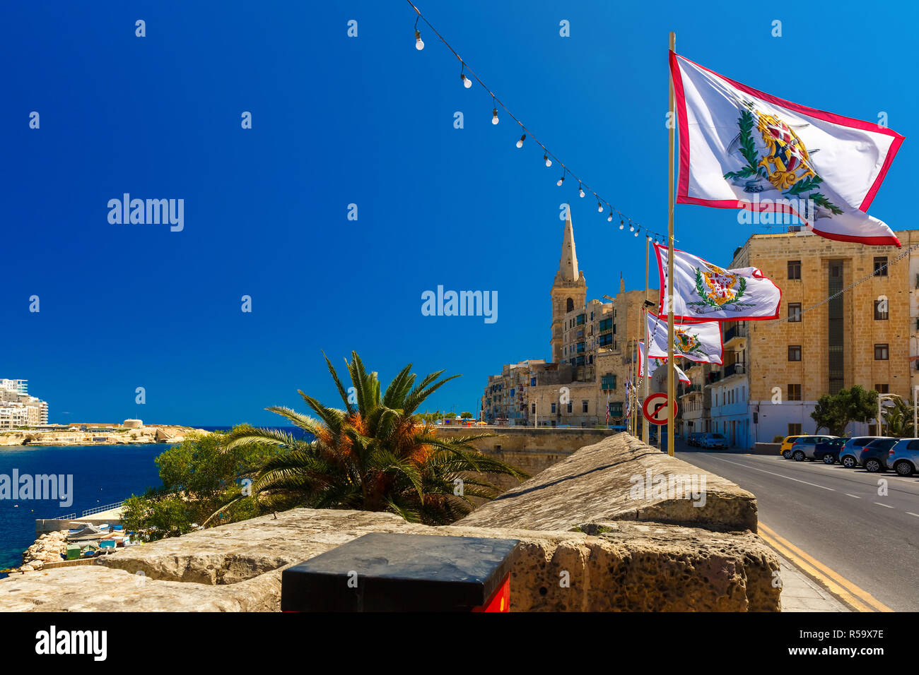 Decorate Street nella città vecchia di La Valletta, Malta Foto Stock