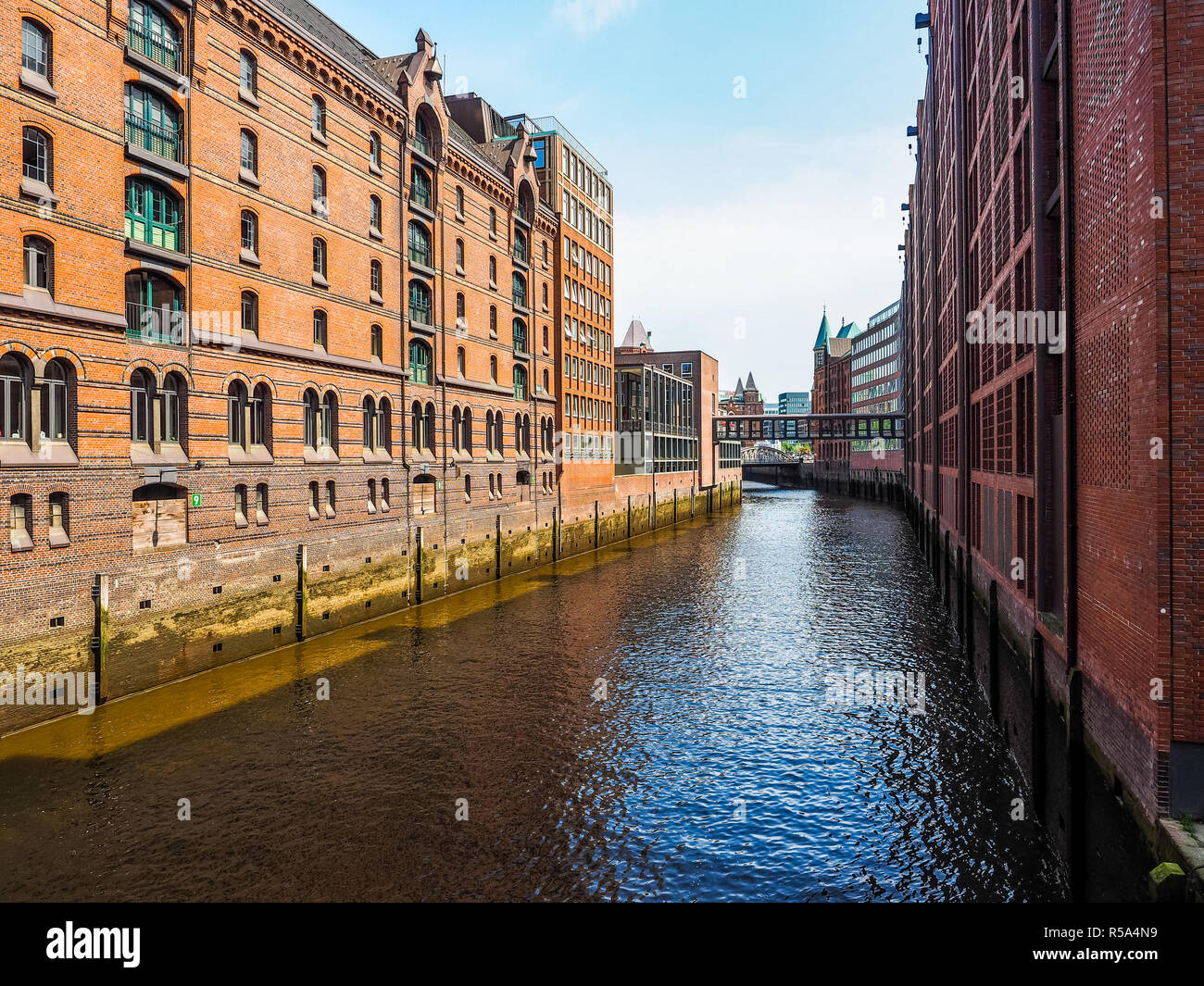 HafenCity ad Amburgo hdr Foto Stock