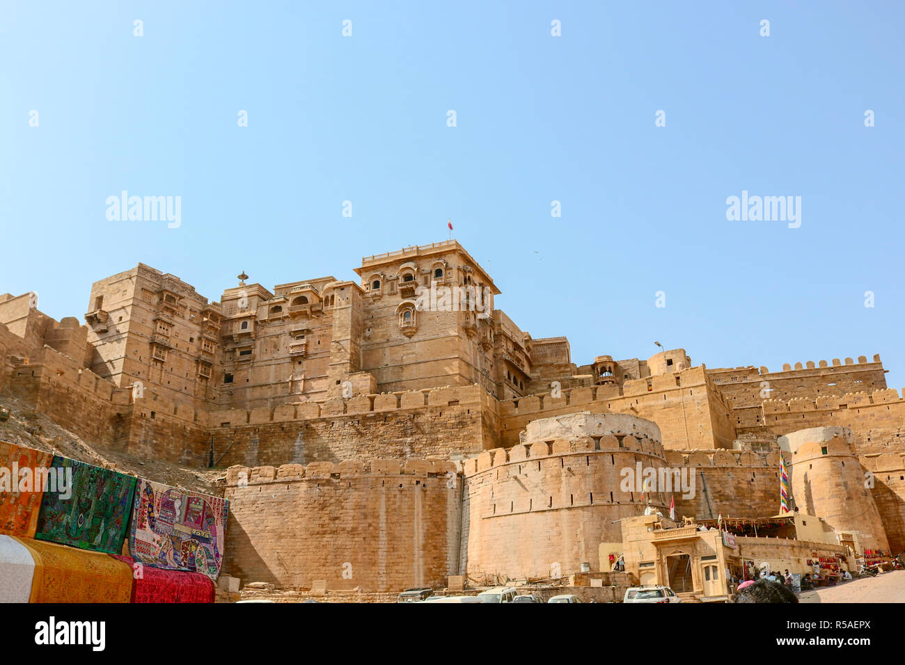 Jaisalmer Fort è la seconda più antica fortezza nel Rajasthan, costruito nel 1156 D.C. dagli Rajput Rawal (righello) Jaisal dal quale deriva il suo nome. Foto Stock