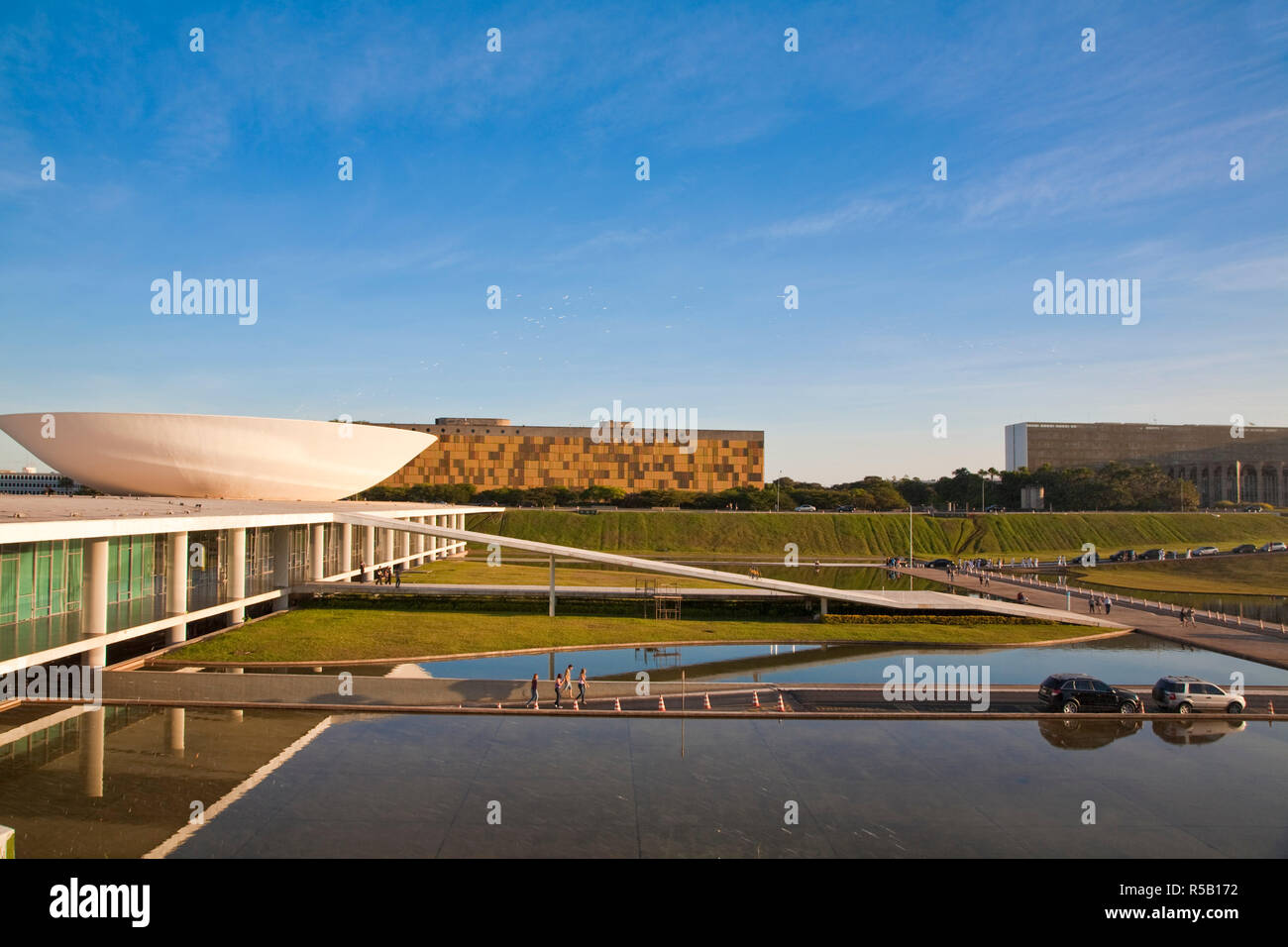 Il Brasile, Distrito Federal-Brasilia, Brasilia, del congresso nazionale del Brasile, progettato da Oscar Niemeyer Foto Stock