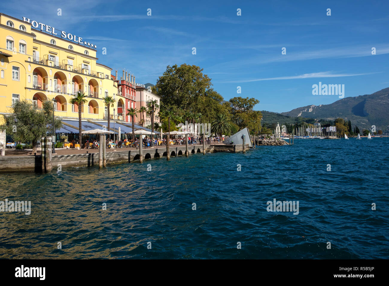 Waterfront, Riva del Garda Trentino, Italia Foto Stock
