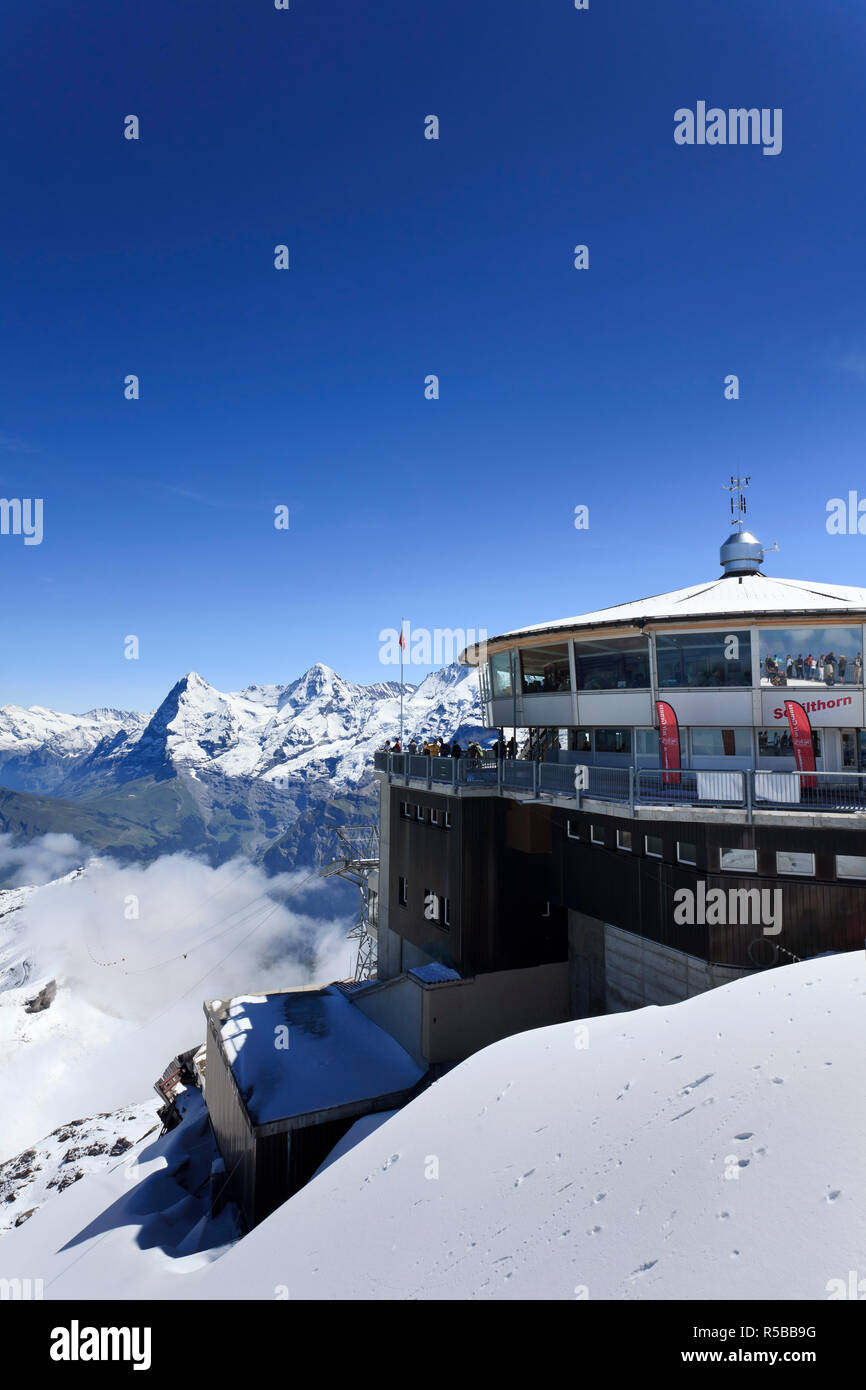 La Svizzera, Oberland bernese, ristorante sulla cima di Mt Schilthorn Foto Stock