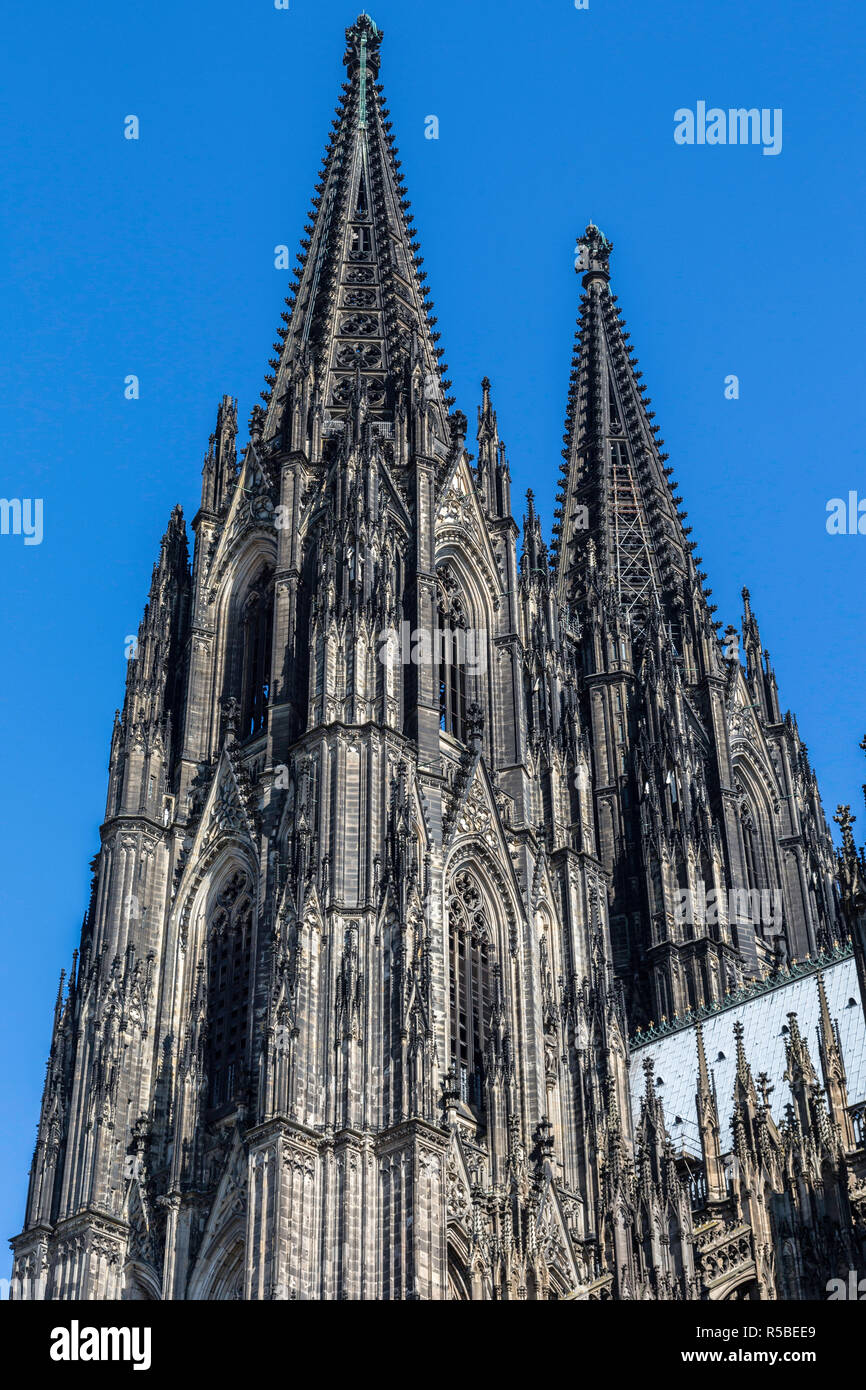 Colonia, Germania. Le guglie del Duomo di Colonia. Foto Stock