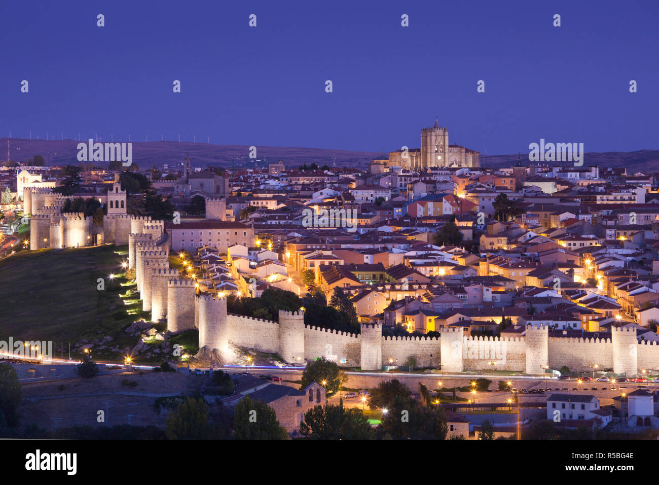 Spagna, Castilla y Leon Regione, Provincia di Avila, Avila, Las Murallas, mura, vista in elevazione Foto Stock