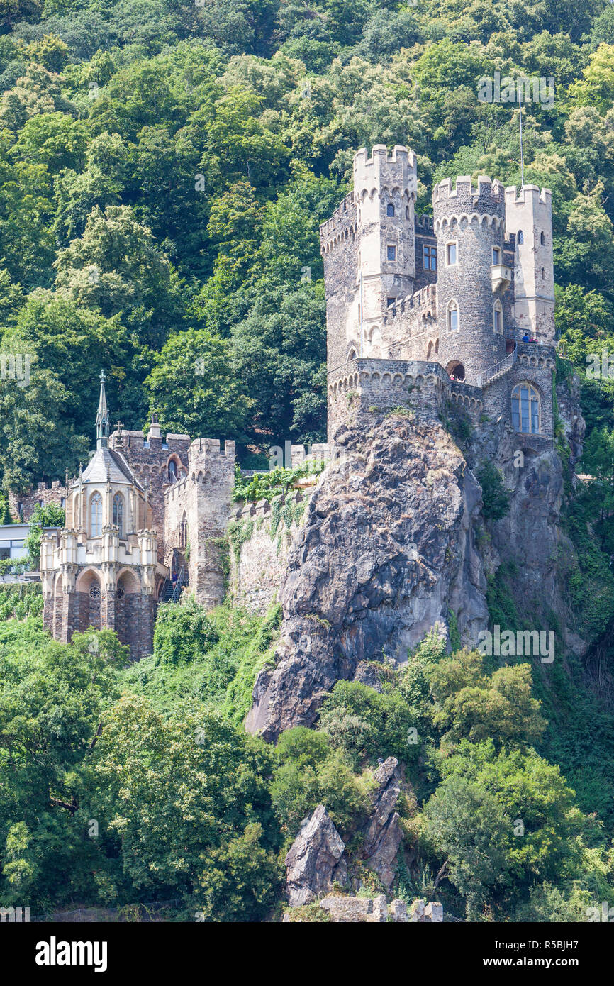 Fiume Reno, Germania. Rheinstein castello del XIV secolo. Foto Stock