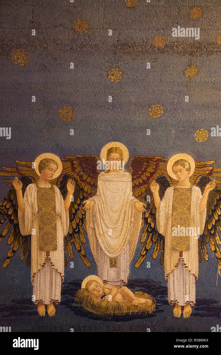 Israele, la Galilea, Monte Tabor, sito di biblico della trasfigurazione, Basilica francescana della trasfigurazione quadri religiosi Foto Stock