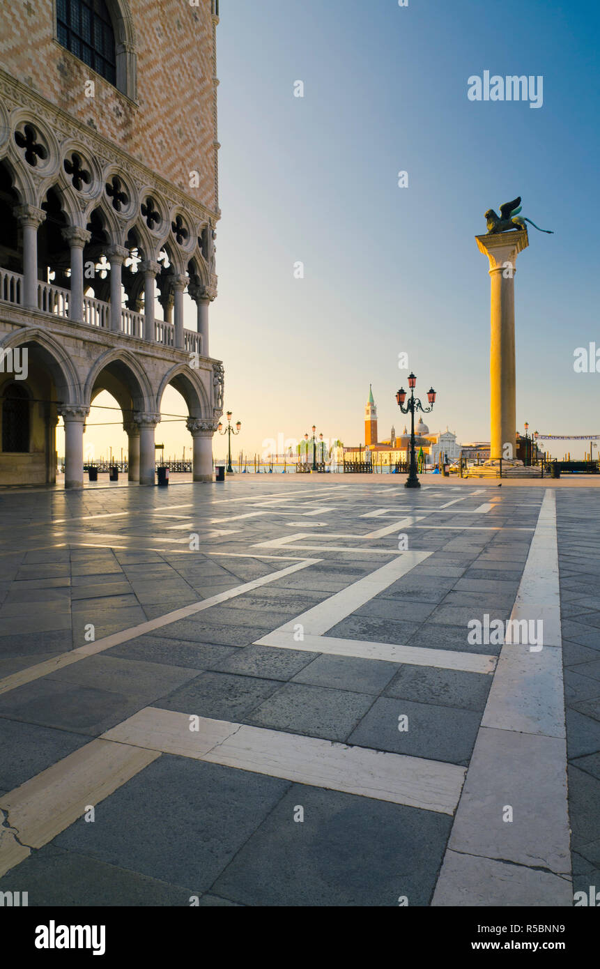 L'Italia, Veneto, Venezia, Piazza San Marco), la Piazzetta di San Marco, Palazzo Ducale a sinistra Foto Stock