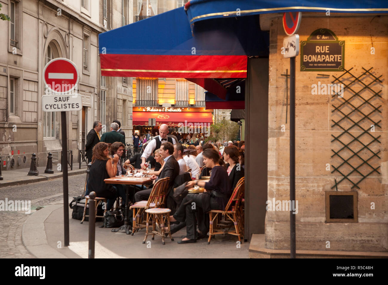 Cafè/bistrot, St. Germain des Pres, Parigi, Francia Foto Stock