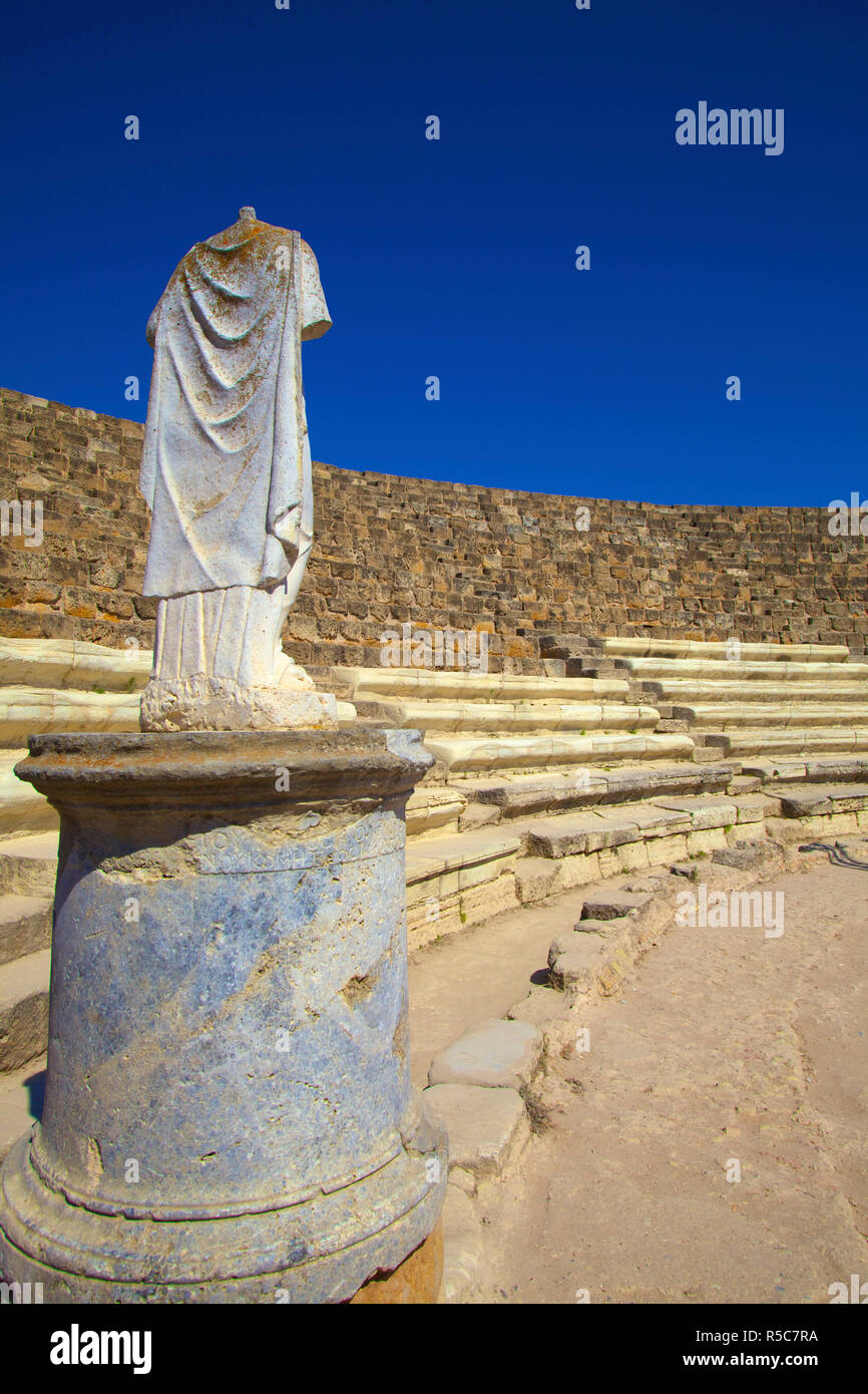 Teatro romano, salumi e Cipro del Nord Foto Stock