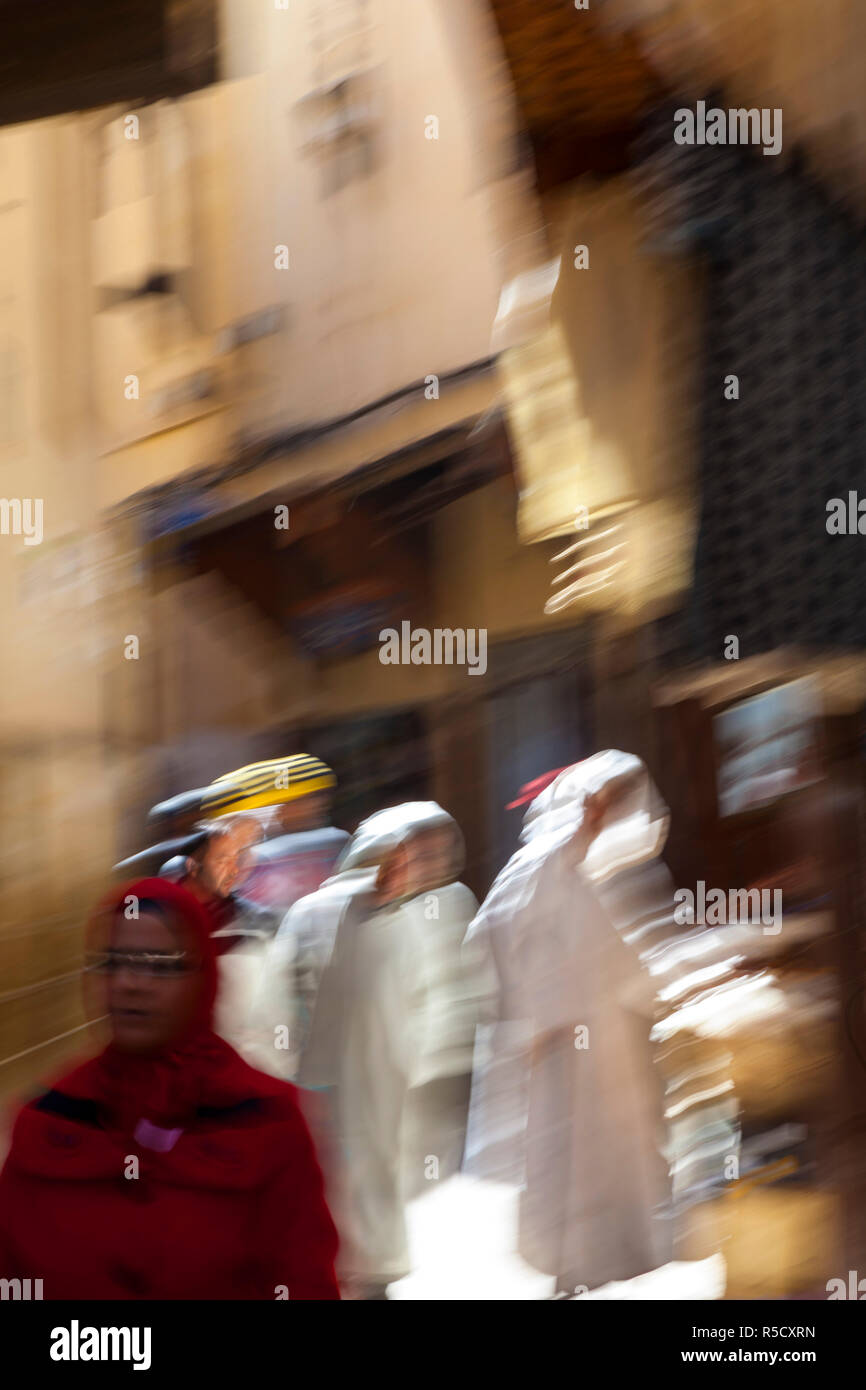 Scena di strada, la Medina di Fez, Marocco, Africa Settentrionale, Africa Foto Stock