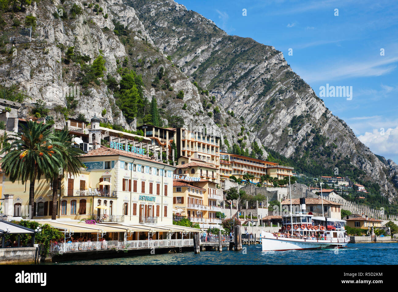 L'Italia, Lombardia, Lago di Garda, Limone Foto Stock
