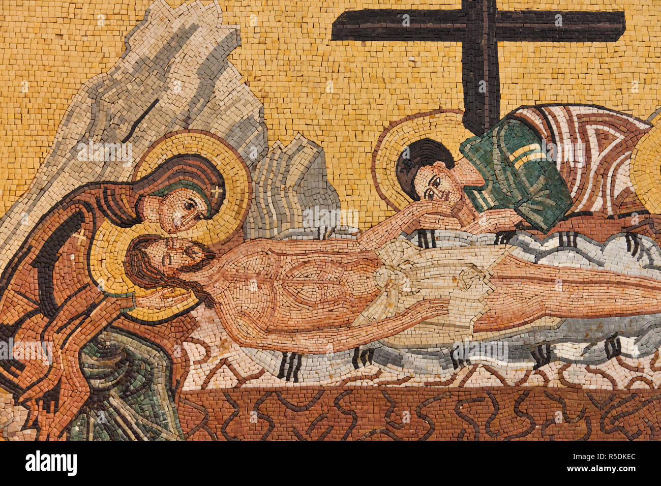 Giordania, Kings Highway, Madaba, Chiesa di St. Georges, interni dipinti religiosi Foto Stock