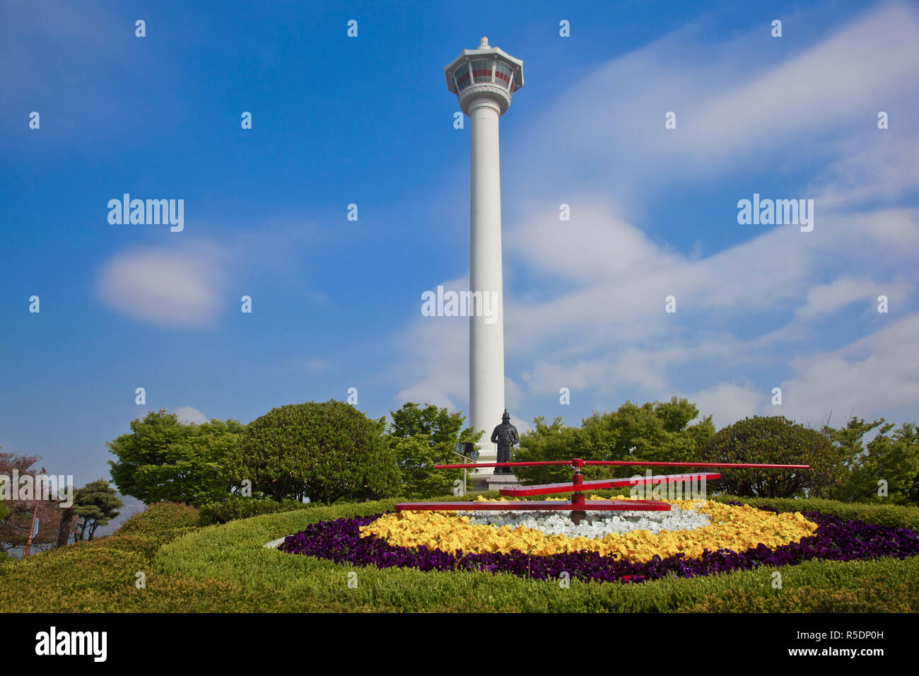 Corea, Gyeongsangnam-do, Busan, Parco Yongdusan, Busan Tower Foto Stock