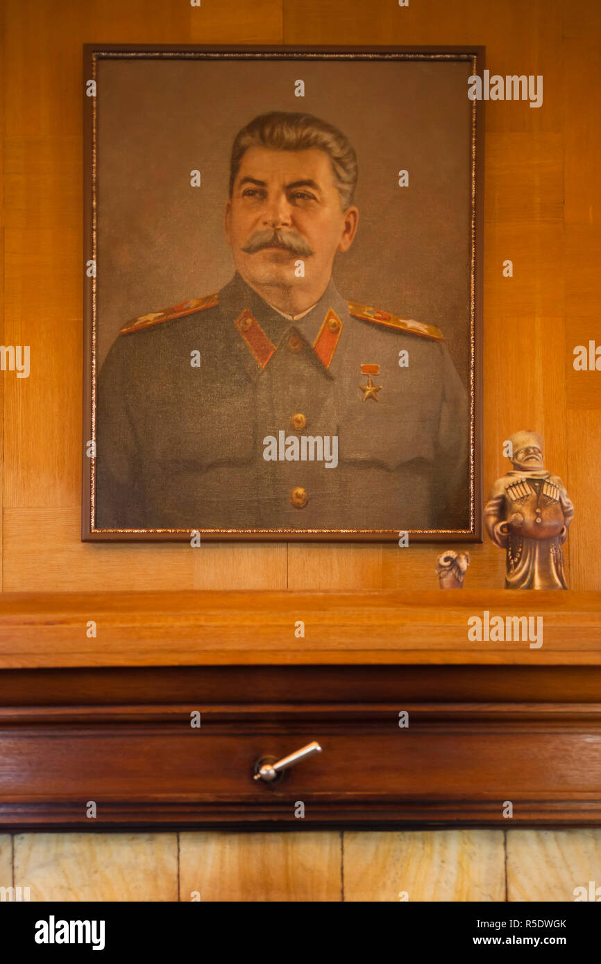 Russia, il litorale del Mar Nero, Sochi, Stalin Dacha, casa estiva del dittatore sovietico Joseph Stalin sui motivi della Zelenaya Roscha sanitorium, ritratto Foto Stock