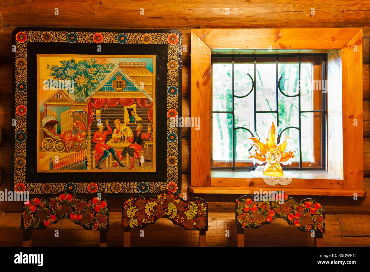 Russia, il litorale del Mar Nero, Sochi-zona, Dagomys, interno del tradizionale russo tea house Foto Stock