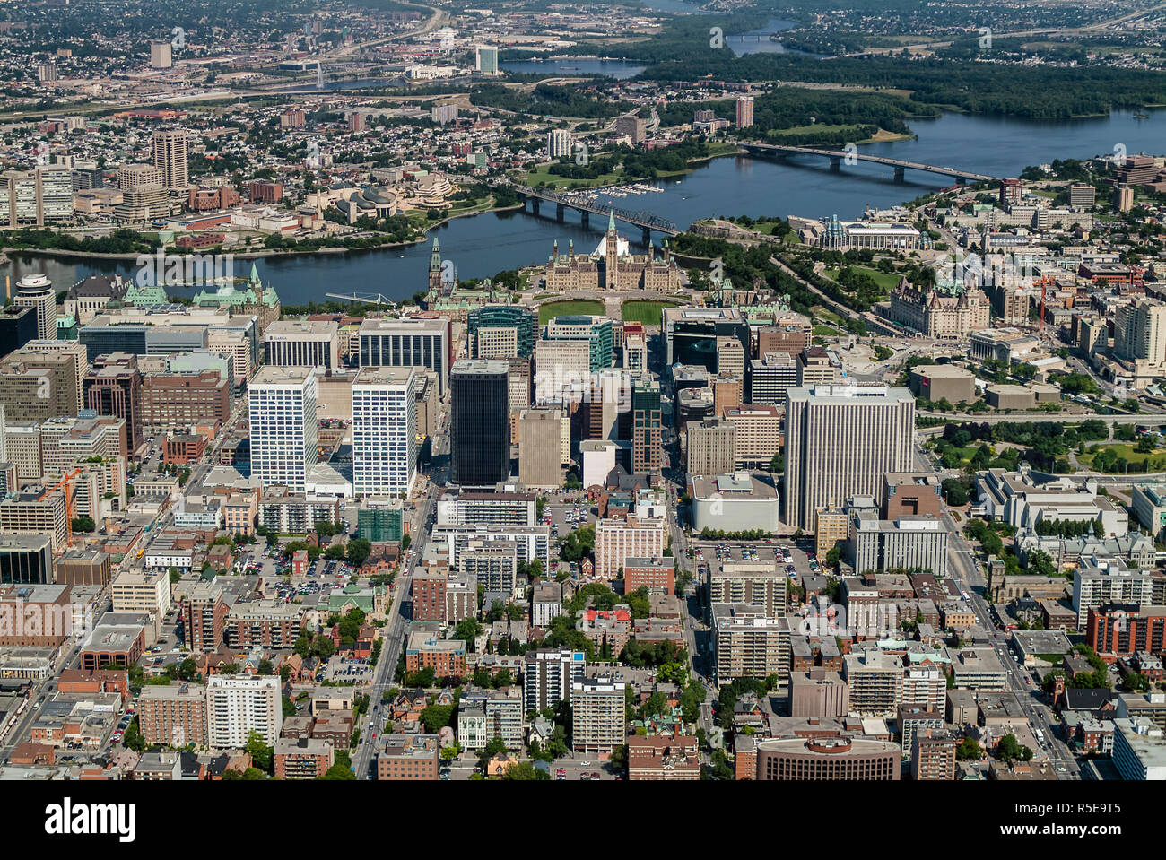 Foto aerea del centro cittadino di Ottawa, Ontario, circa 2003 Foto Stock
