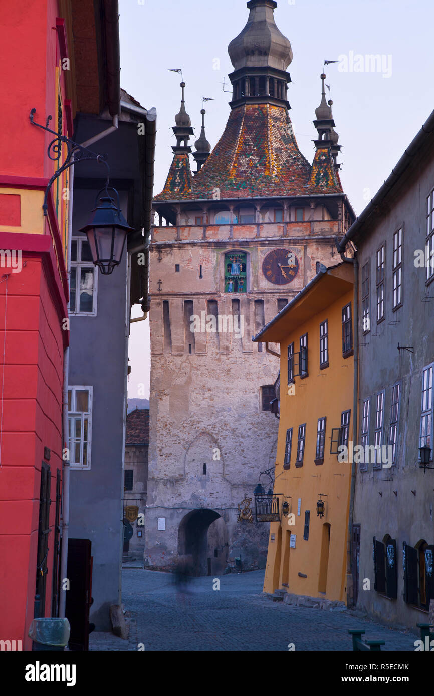 Clock Tower e vecchia città medievale, Sighisoara, Transilvania, Romania Foto Stock