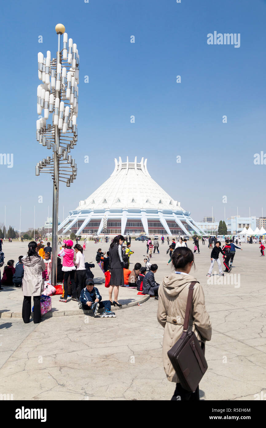 Popoli democratici la Repubblica di Corea (DPRK), Corea del Nord Pyongyang, Indoor Sports Stadium Foto Stock