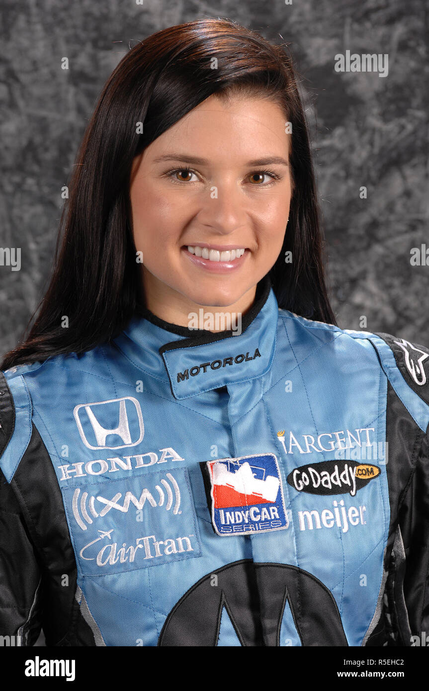 Danica Patrick partecipa alla Indy Racing League media day 2 in corrispondenza di Homestead-Miami Speedway a Homestead, Florida il 21 febbraio 2007. Foto Stock