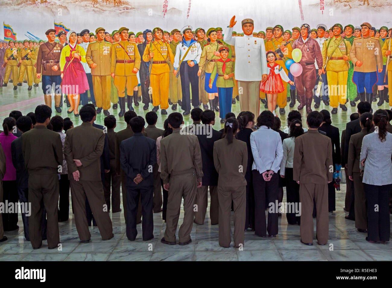 Popoli democratici la Repubblica di Corea (DPRK), Corea del Nord Pyongyang, Patria vittoriosa guerra di liberazione Museum, parete murale di Kim Il Sung Foto Stock